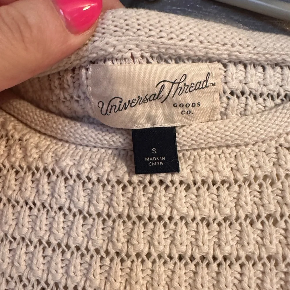 Universal Thread Sweater - Picture 4 of 4